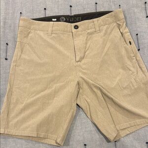 Vuori Men's Tan Shorts